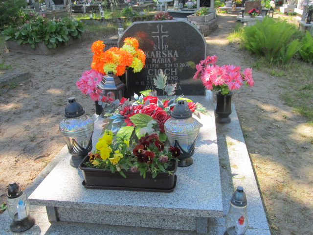 Grób MARIA KARSKA