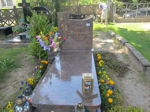 Grób JÓZEF PLEWIŃSKI