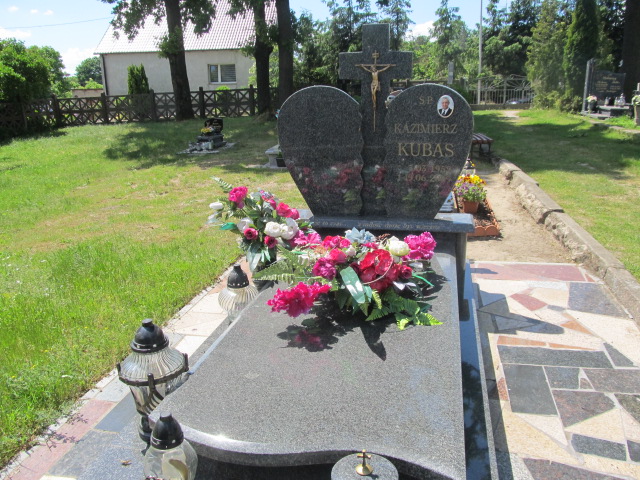 Grób KAZIMIERZ KUBAS
